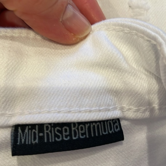 VERVET WHITE JEANS SHORTS, XS - Picture 7 of 8